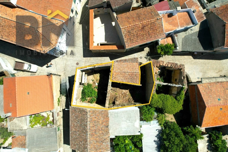 Moradia T0 para Venda em Escalos de Cima e Lousa Foto 9