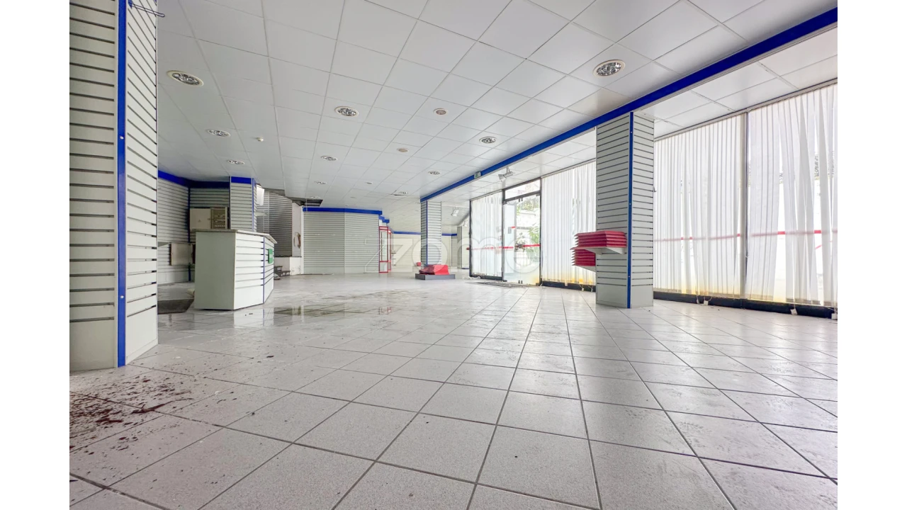 Negócio para Arrendamento em Ponta Delgada (São Sebastião) Foto 1