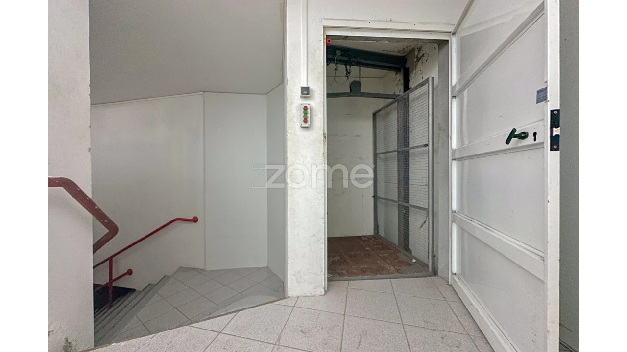 Negócio para Arrendamento em Ponta Delgada (São Sebastião) Foto 35