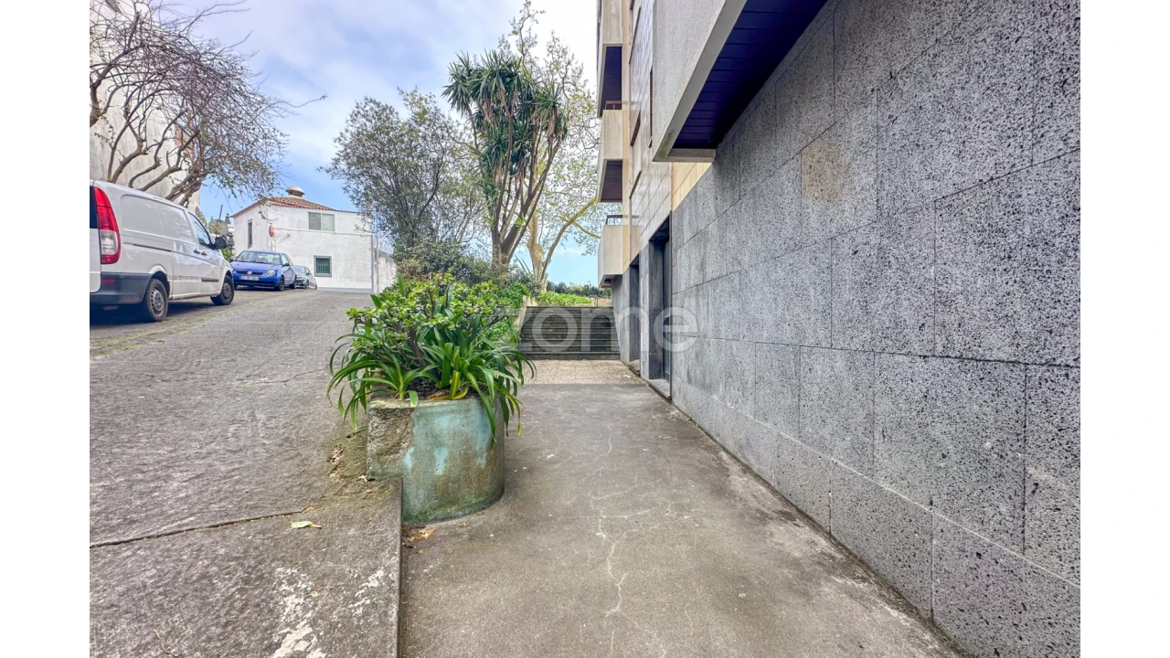 Negócio para Arrendamento em Ponta Delgada (São Sebastião) Foto 7