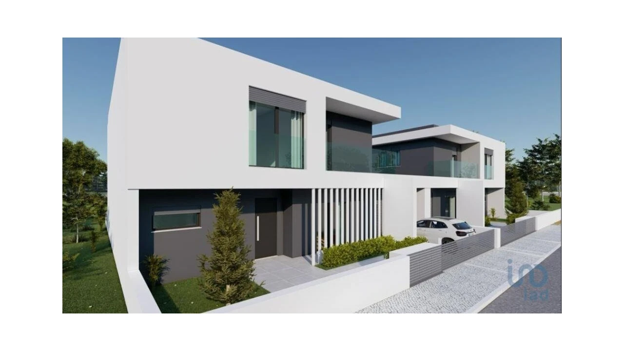 Moradia T4 para Venda em Amora Foto 5