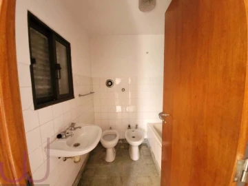 Moradia T7 para Venda em Carcavelos e Parede