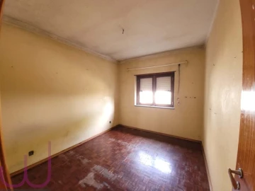 Moradia T7 para Venda em Carcavelos e Parede