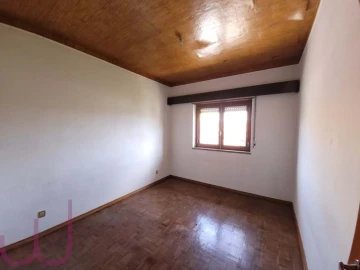 Moradia T7 para Venda em Carcavelos e Parede