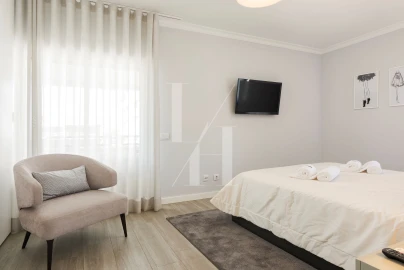 Apartamento T2 para Arrendamento em Quarteira