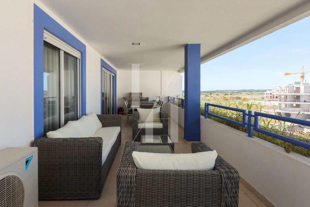 Apartamento T2 para Arrendamento em Quarteira Foto 27