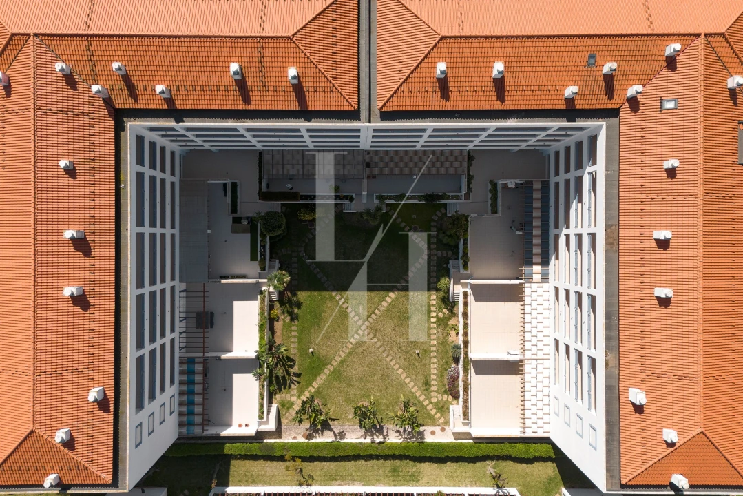 Apartamento T2 para Arrendamento em Quarteira Foto 33