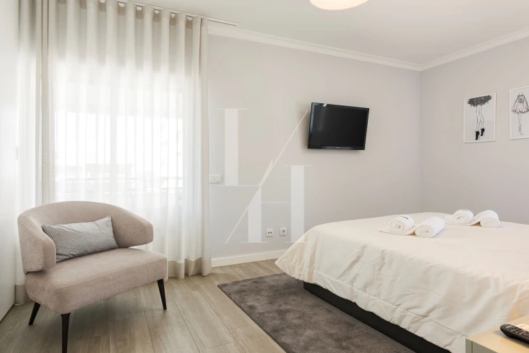 Apartamento T2 para Arrendamento em Quarteira Foto 5