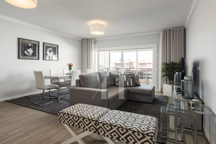 Apartamento T2 para Arrendamento em Quarteira Foto 16