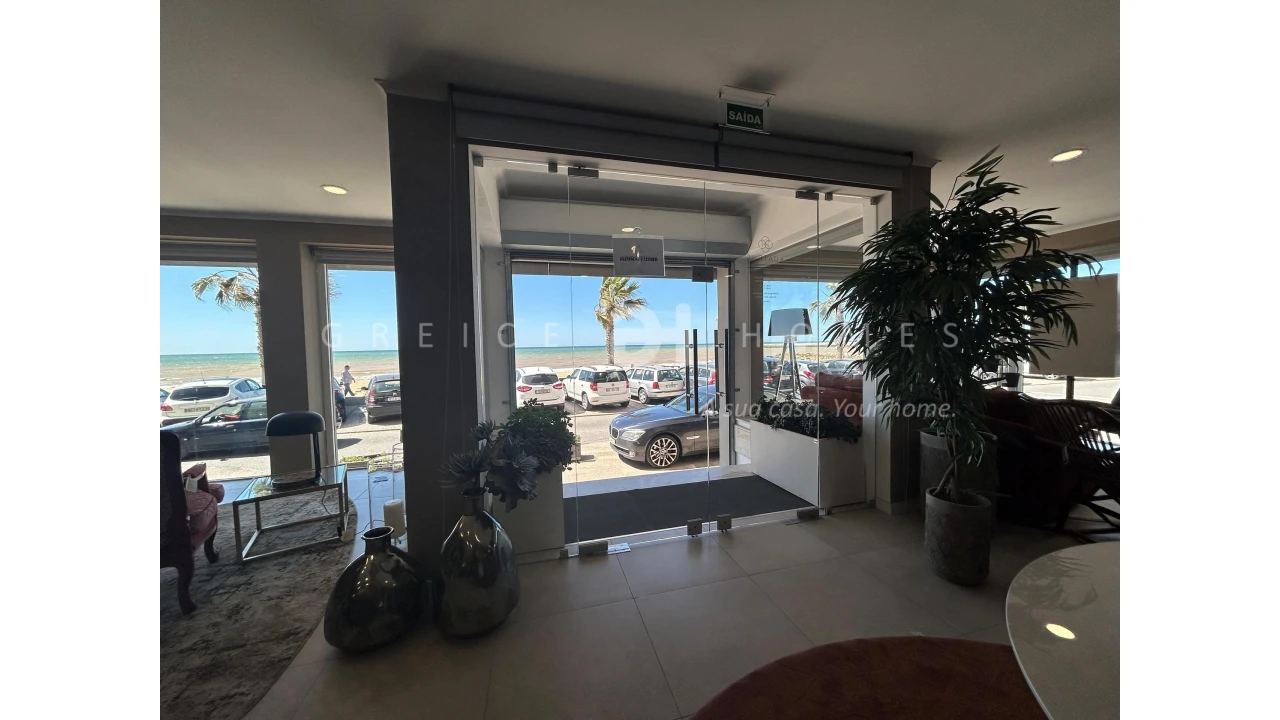 Negócio para Venda em Quarteira Foto 1