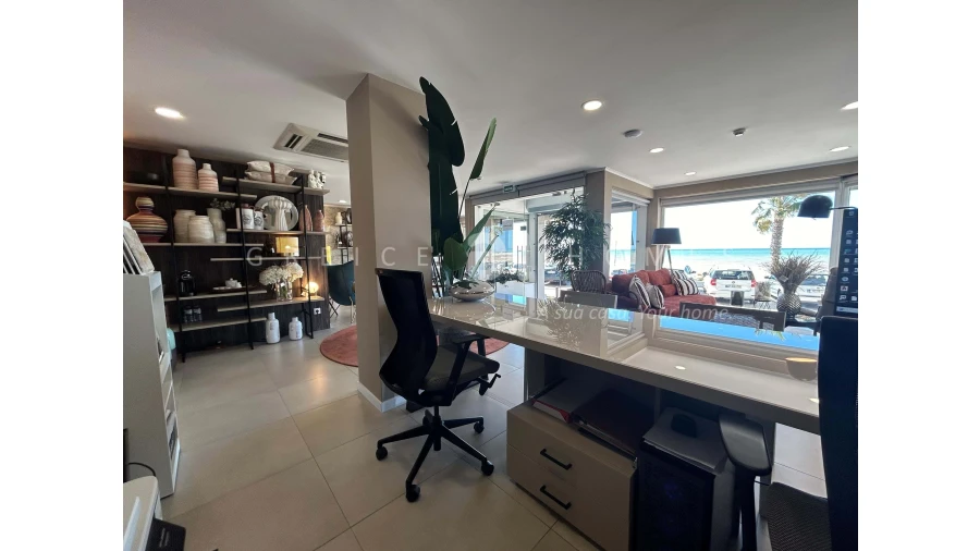 Negócio para Venda em Quarteira Foto 2