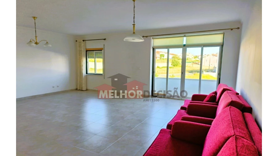 Apartamento T3 para Venda em Rio Maior Foto 4