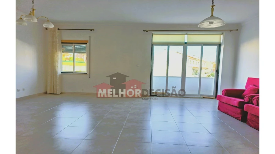 Apartamento T3 para Venda em Rio Maior Foto 5