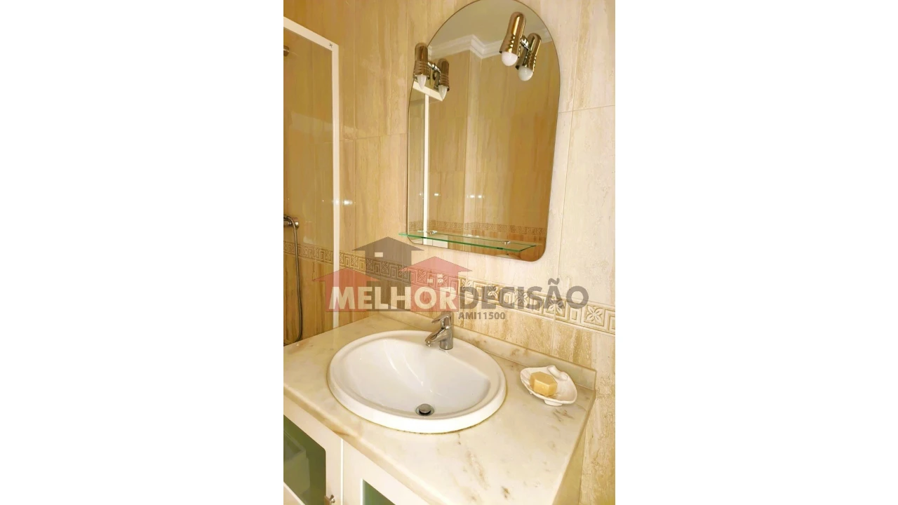 Apartamento T3 para Venda em Rio Maior Foto 16