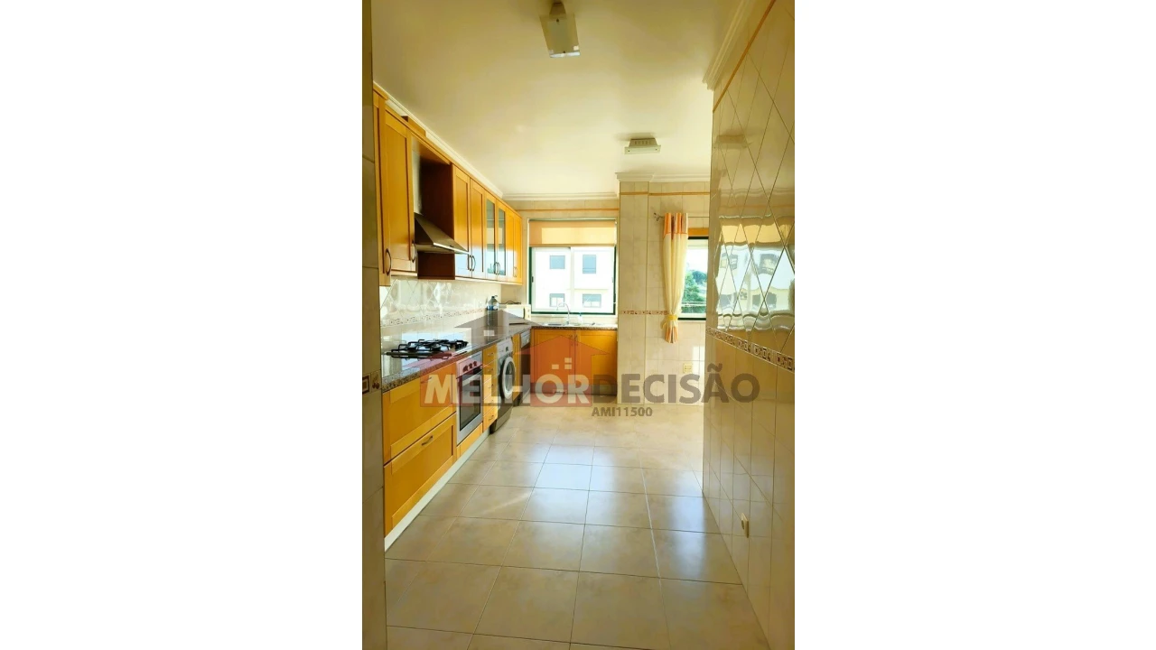 Apartamento T3 para Venda em Rio Maior Foto 7