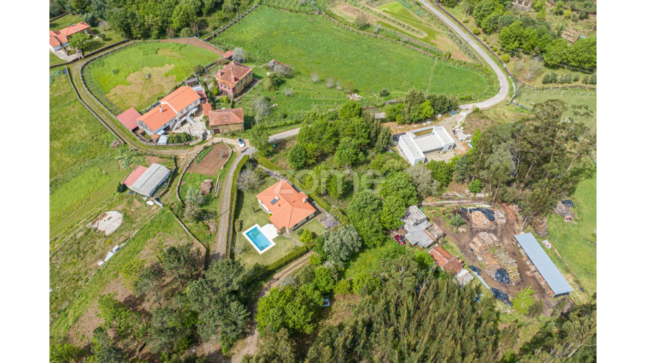 Terreno para Venda em Venade e Azevedo Foto 18