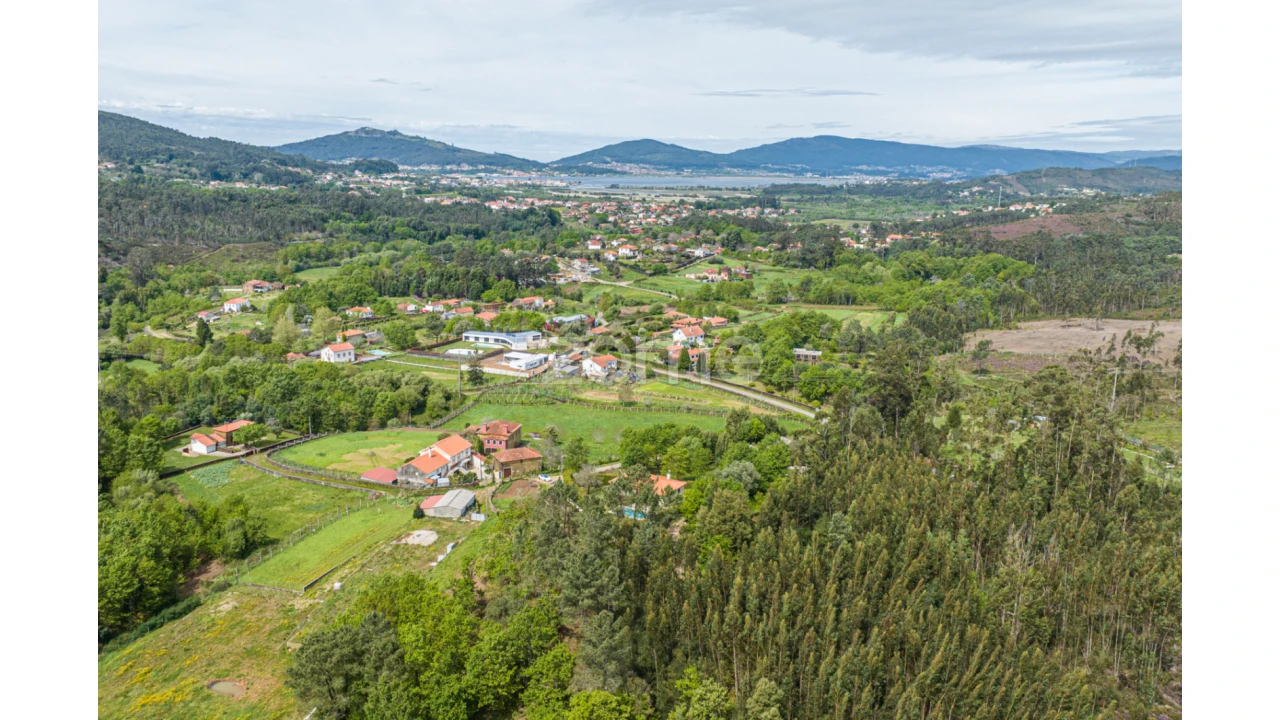 Terreno para Venda em Venade e Azevedo Foto 24