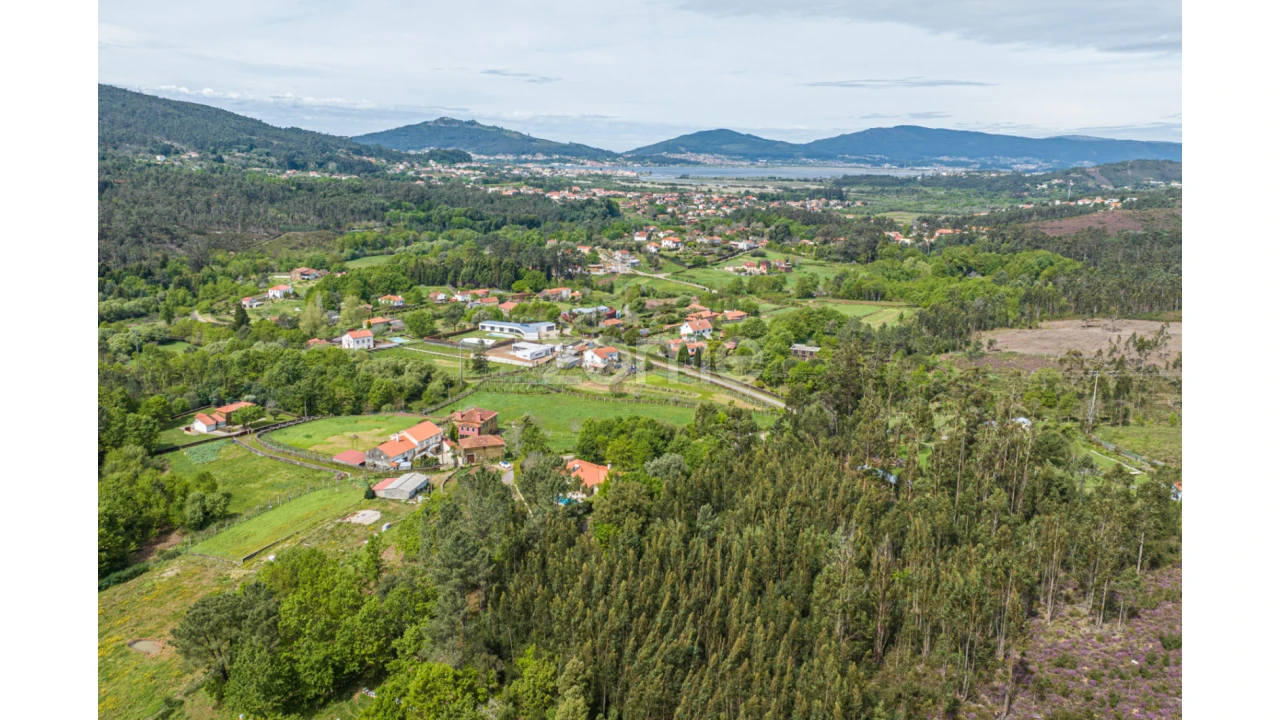 Terreno para Venda em Venade e Azevedo Foto 25