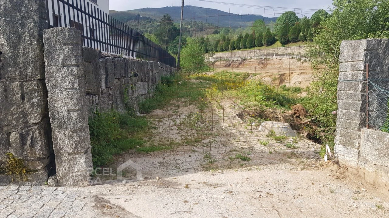 Terreno para Venda em Verdoejo Foto 31