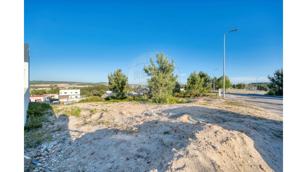 Terreno para Venda em Rio Maior Foto 1