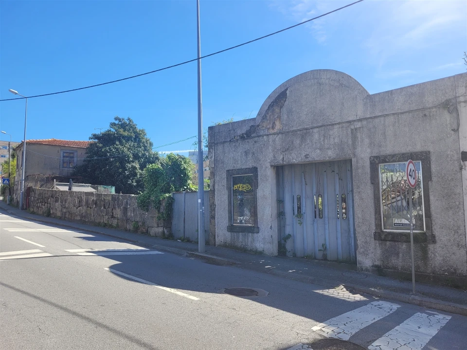 Terreno para Venda em Custóias, Leça do Balio e Guifões Foto 1