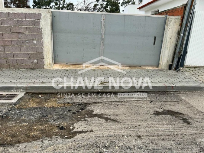 Terreno para Venda em Santa Maria de Lamas Foto 1