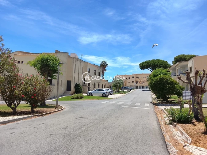 Apartamento T1 para Venda em Alvor Foto 7