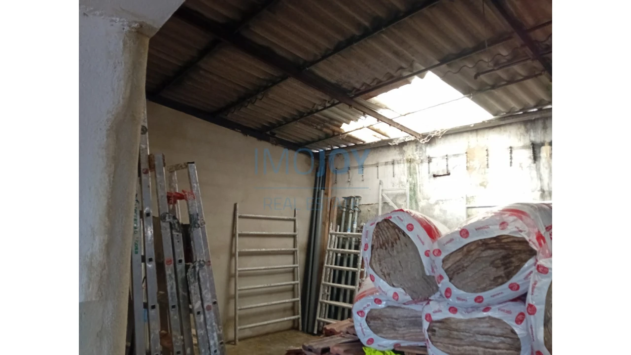 Moradia T9 para Venda em Loures Foto 26