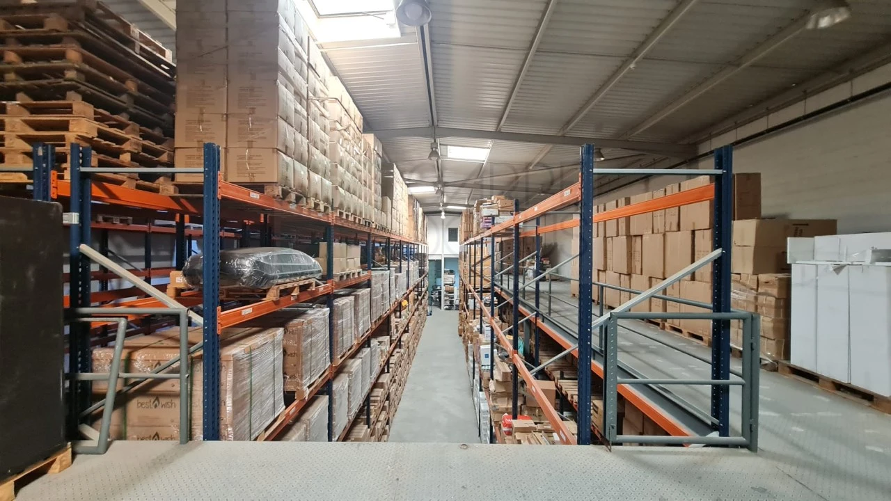 Armazém para Venda em Alverca do Ribatejo e Sobralinho Foto 24