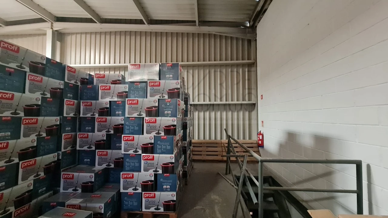 Armazém para Venda em Alverca do Ribatejo e Sobralinho Foto 25