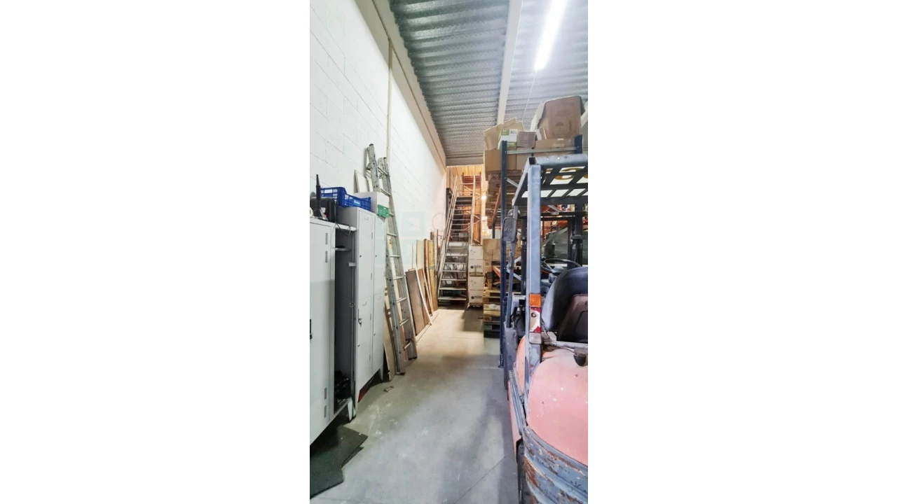 Armazém para Venda em Alverca do Ribatejo e Sobralinho Foto 42