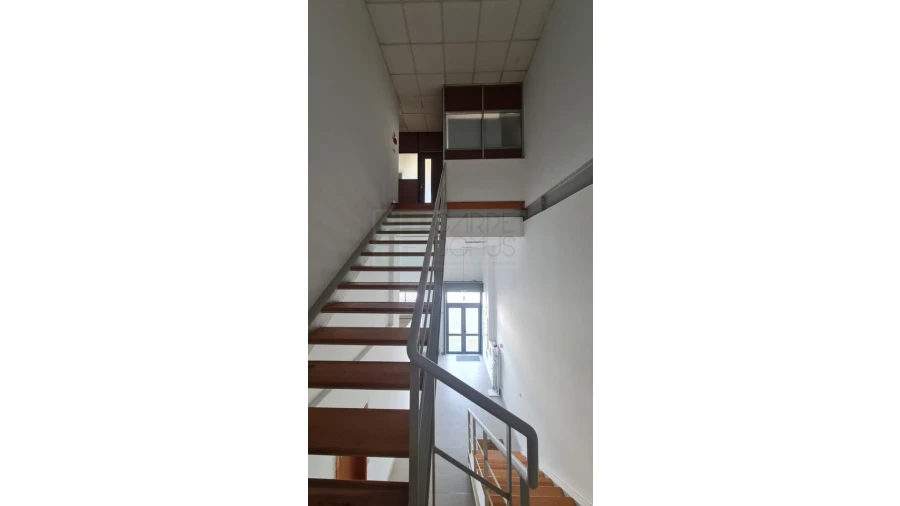 Armazém para Venda em Alverca do Ribatejo e Sobralinho Foto 14