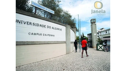 Terreno para Venda em Faro (Sé e São Pedro)