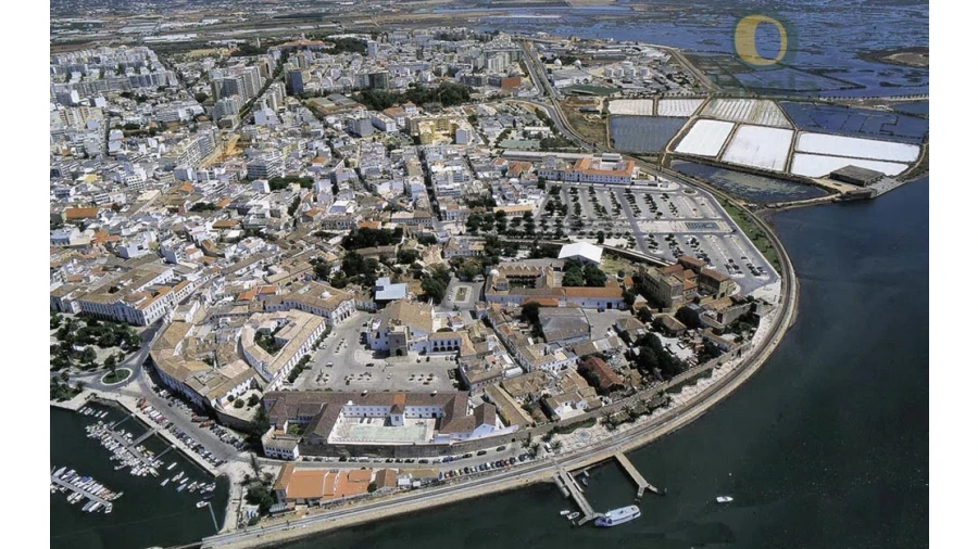 Terreno para Venda em Faro (Sé e São Pedro) Foto 2