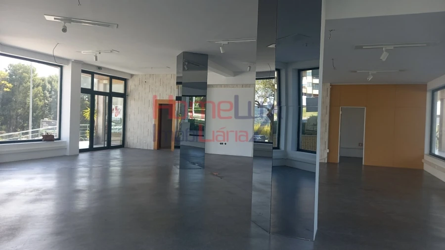 Loja para Arrendamento em O. Azeméis, Riba-Ul, Ul, Macinhata Seixa, Madail Foto 2