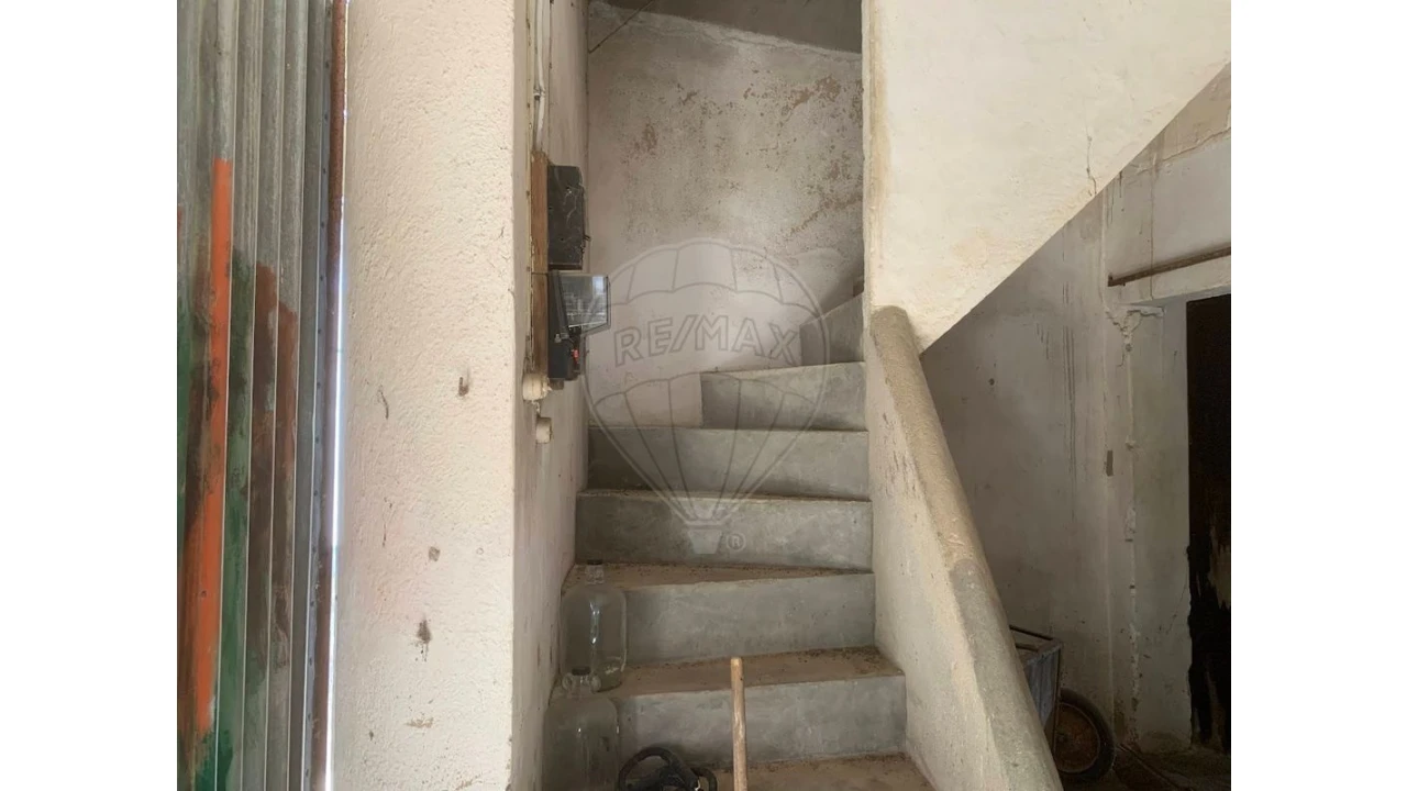 Prédio para Venda em Montargil Foto 5