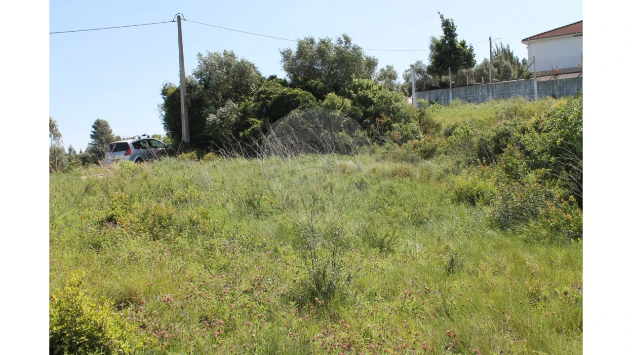 Terreno para Venda em Aveiras de Baixo Foto 26