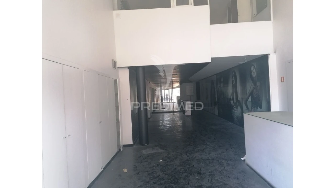 Loja para Venda em Cedofeita, Santo Ildefonso, Sé, Miragaia, São Nicolau e Vitória Foto 7