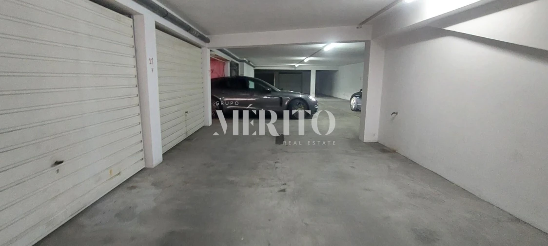 Garagem para Venda em Póvoa de Varzim, Beiriz e Argivai Foto 1