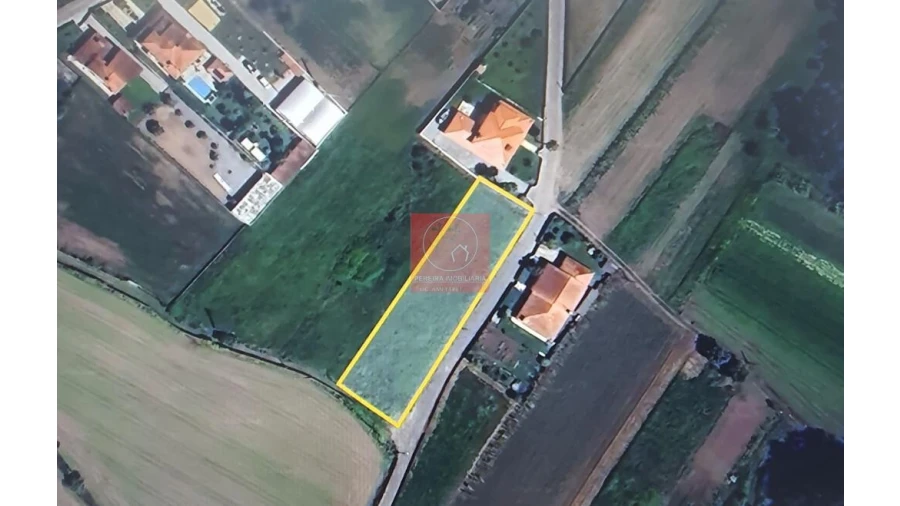 Terreno para Venda em Gemeses Foto 1