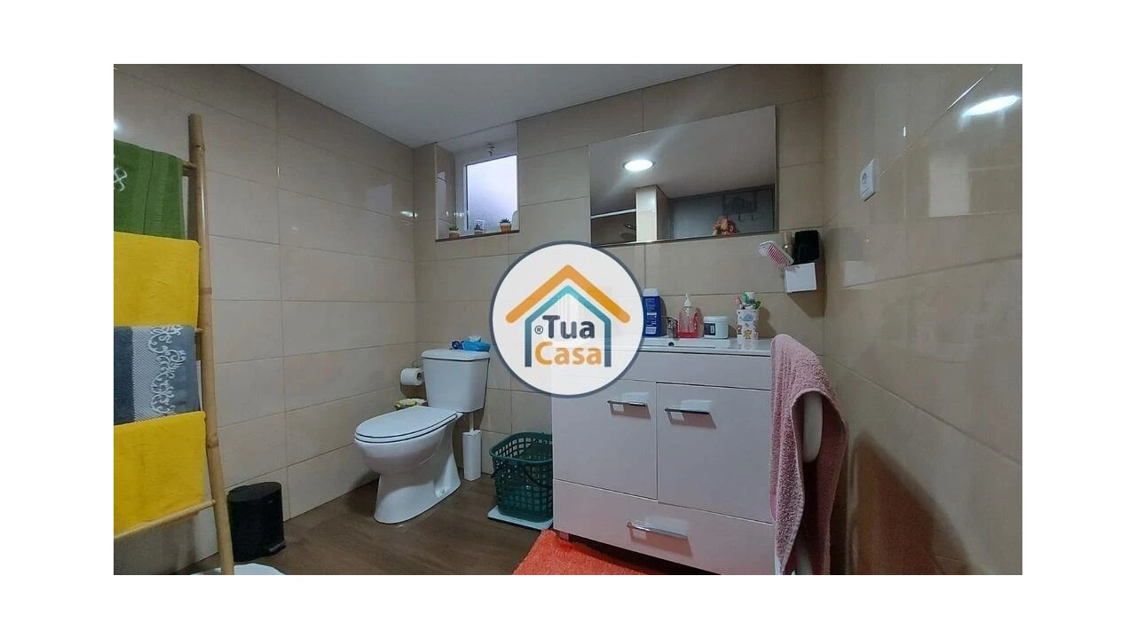 Moradia T3 para Venda em Ourentã Foto 34