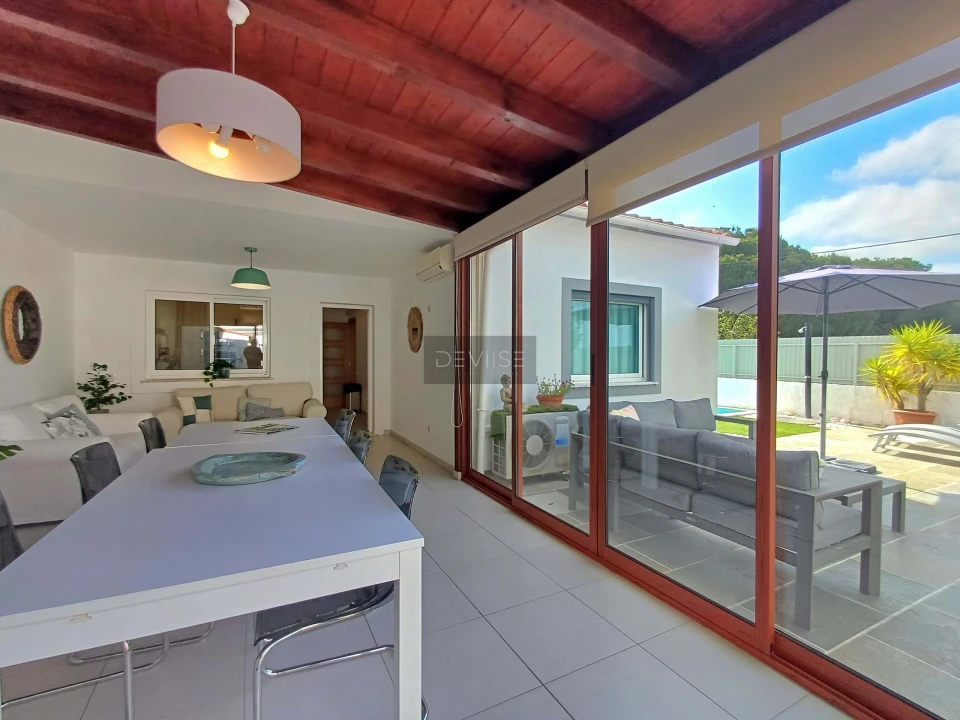 Moradia T4 para Venda em Quarteira Foto 15