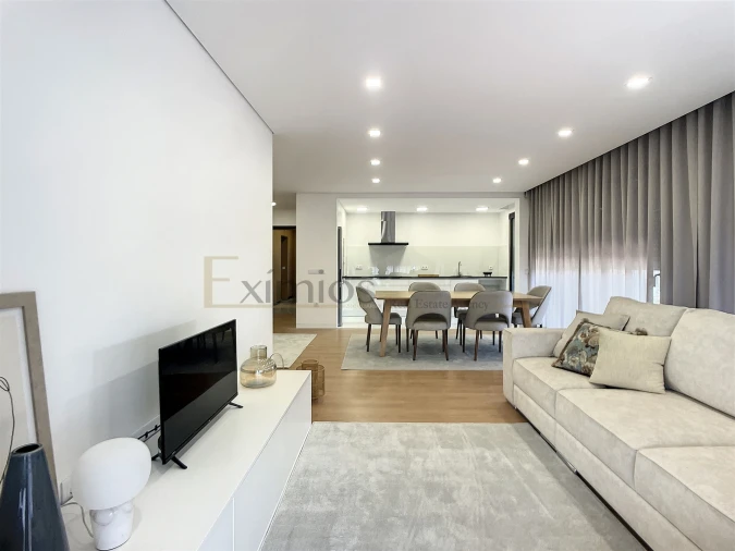 Apartamento T4 para Venda em Póvoa de Varzim, Beiriz e Argivai Foto 4