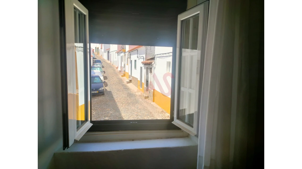 Moradia T1 para Venda em Barrancos Foto 3