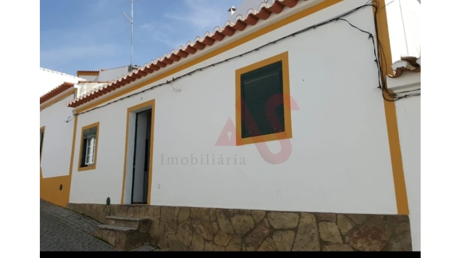 Moradia T1 para Venda em Barrancos Foto 2