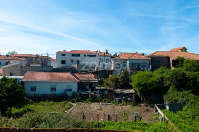 Moradia T4 para Venda em Mafamude e Vilar do Paraíso