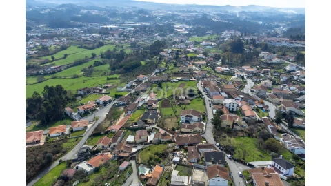 Terreno para Venda em Vila de Cucujães