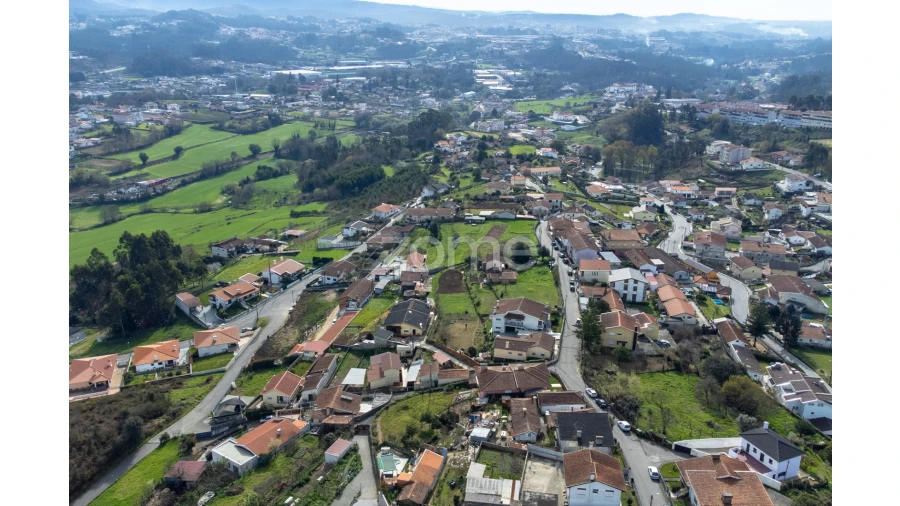 Terreno para Venda em Vila de Cucujães Foto 13