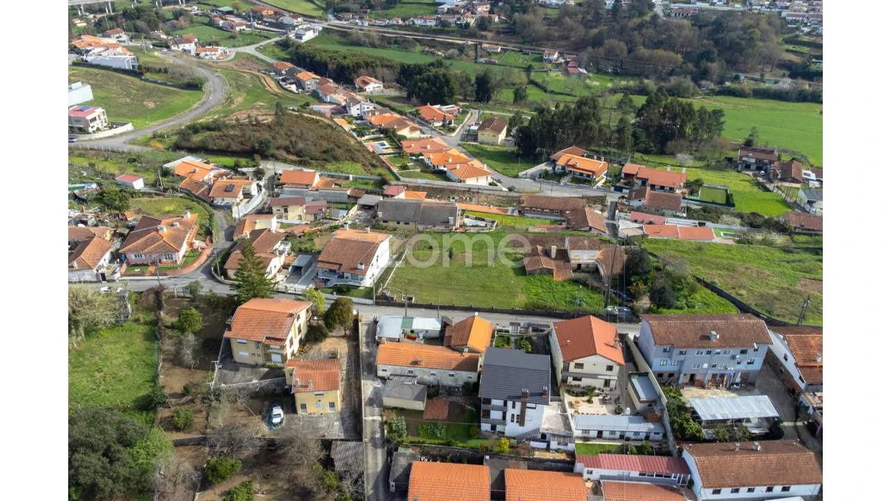 Terreno para Venda em Vila de Cucujães Foto 3