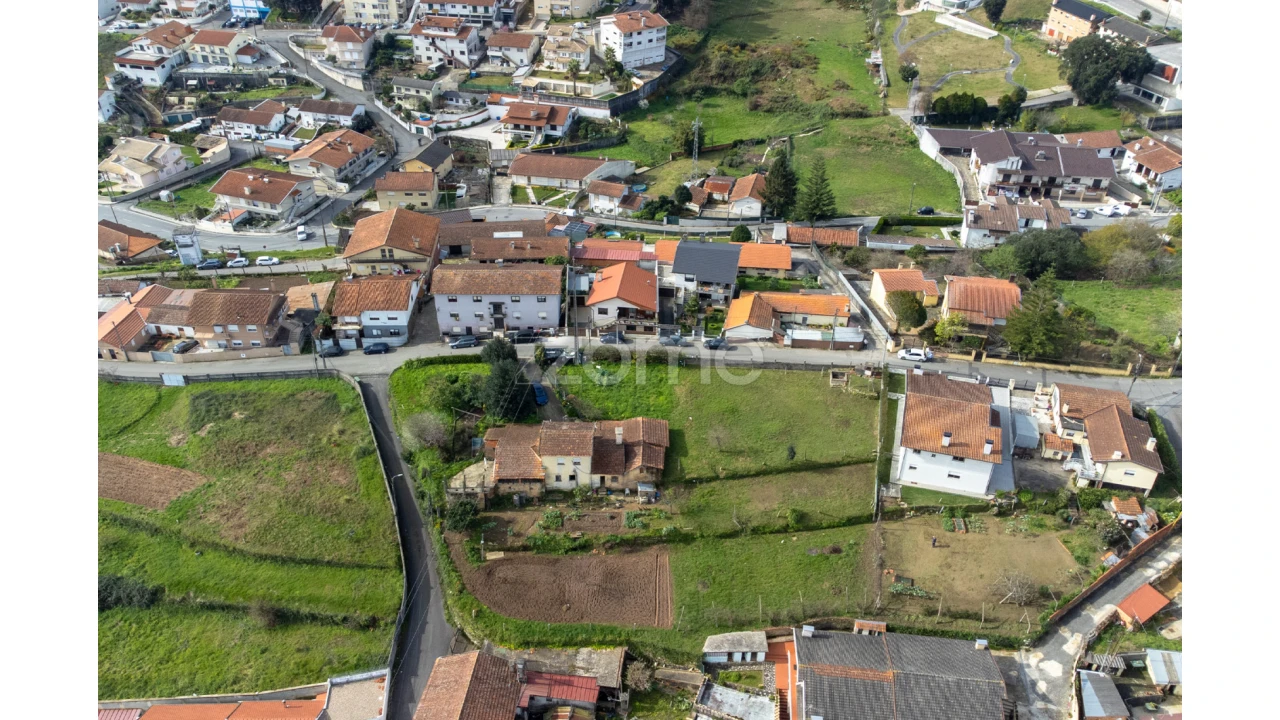 Terreno para Venda em Vila de Cucujães Foto 8